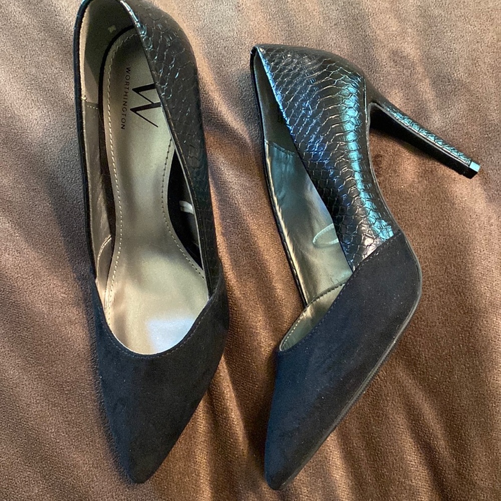 Black Worthington Close Toed Heels